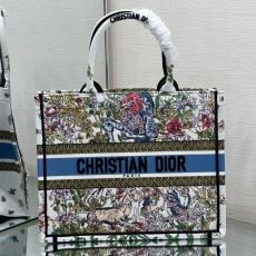 Christian Dior Shopping Bags